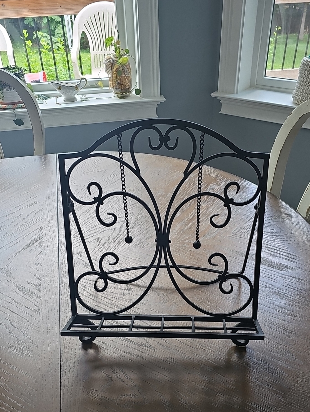 Wrought Iron Cookbook Stand Recipe Book Holder Decorative Tabletop Easel